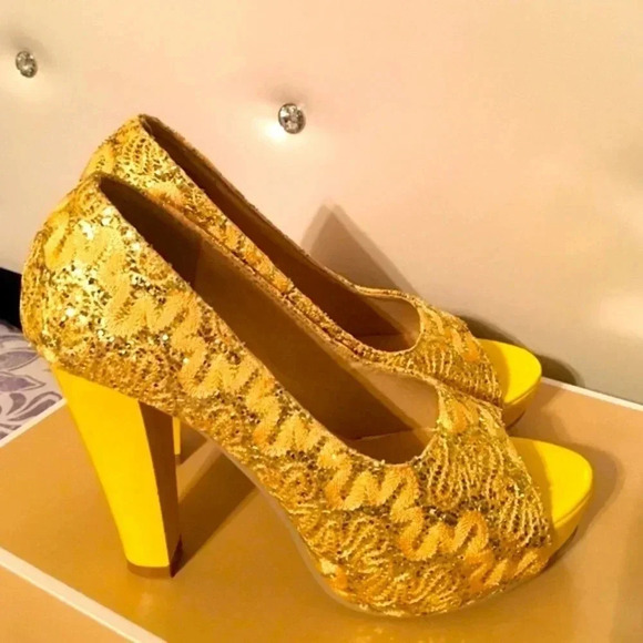 NWOT High Heel Sandal Shoes Peep Toe Elegant Party Wedding Dress Shoes Size 7.5 - Picture 4 of 5